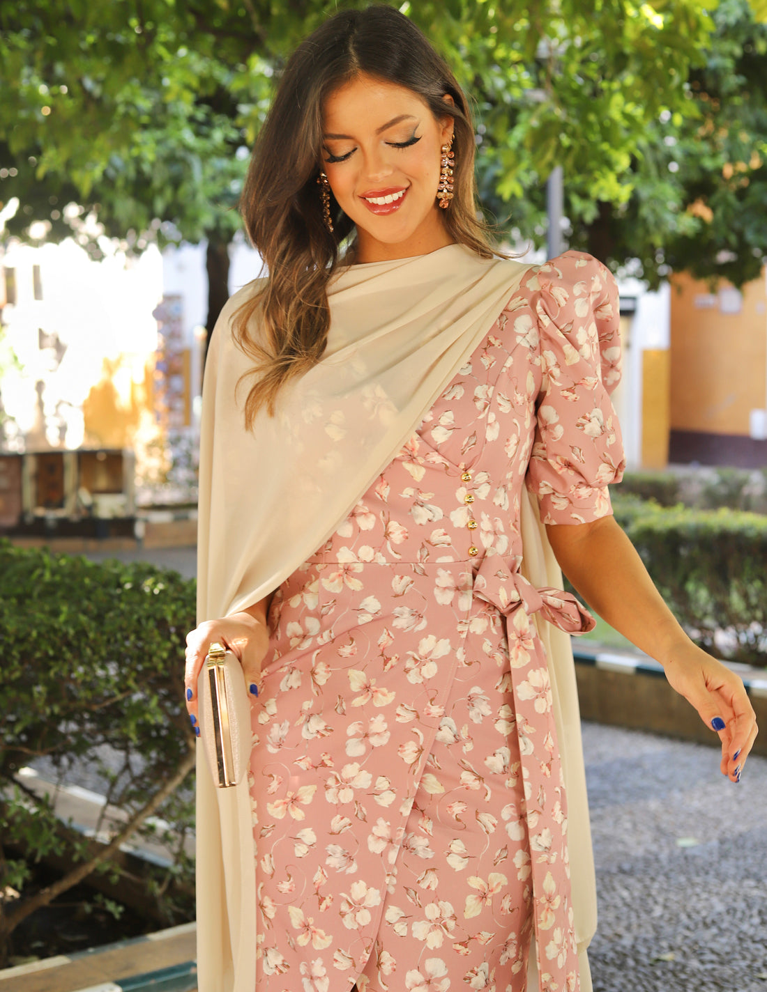 Multiposition Gauze Cape