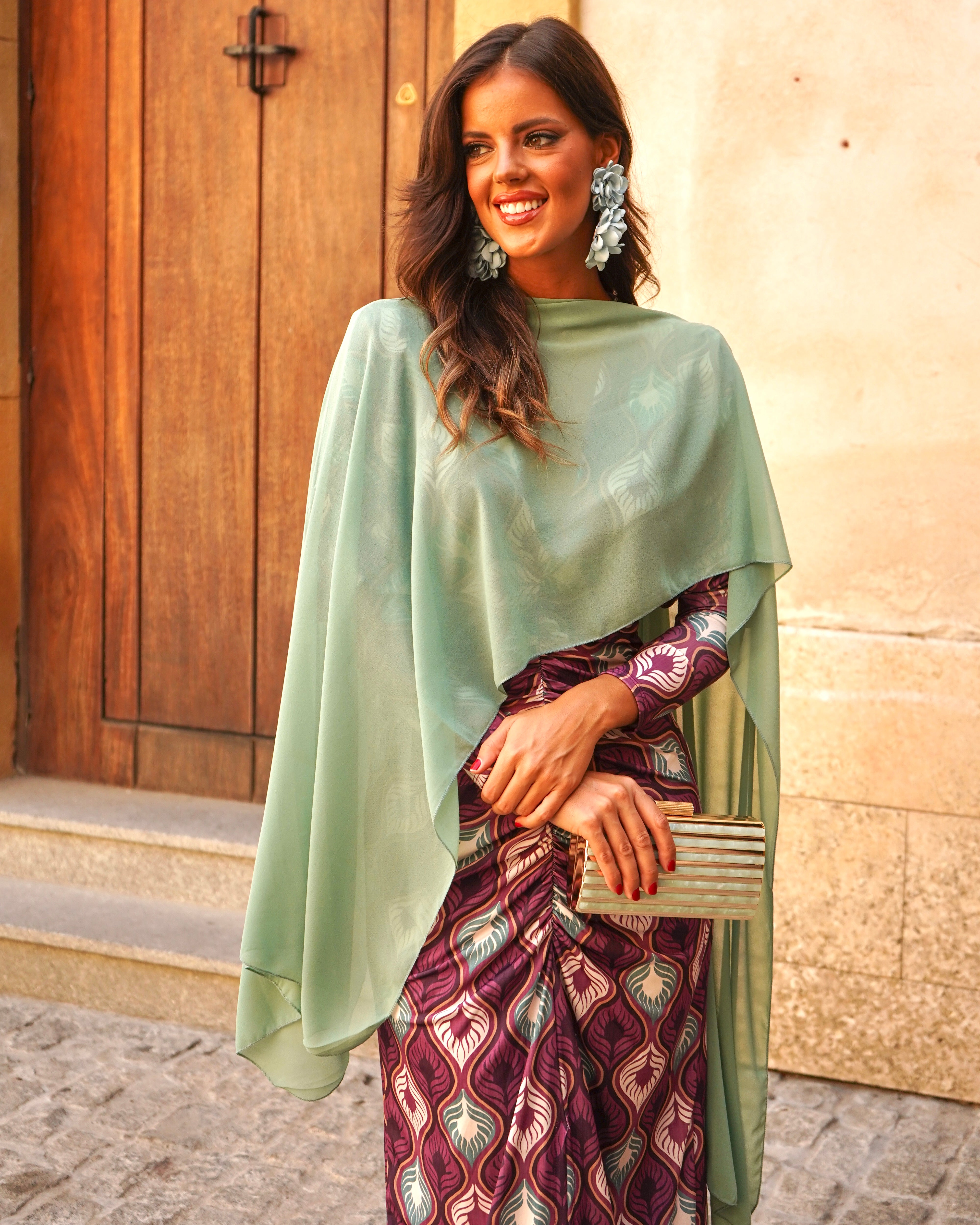 Multiposition Gauze Cape