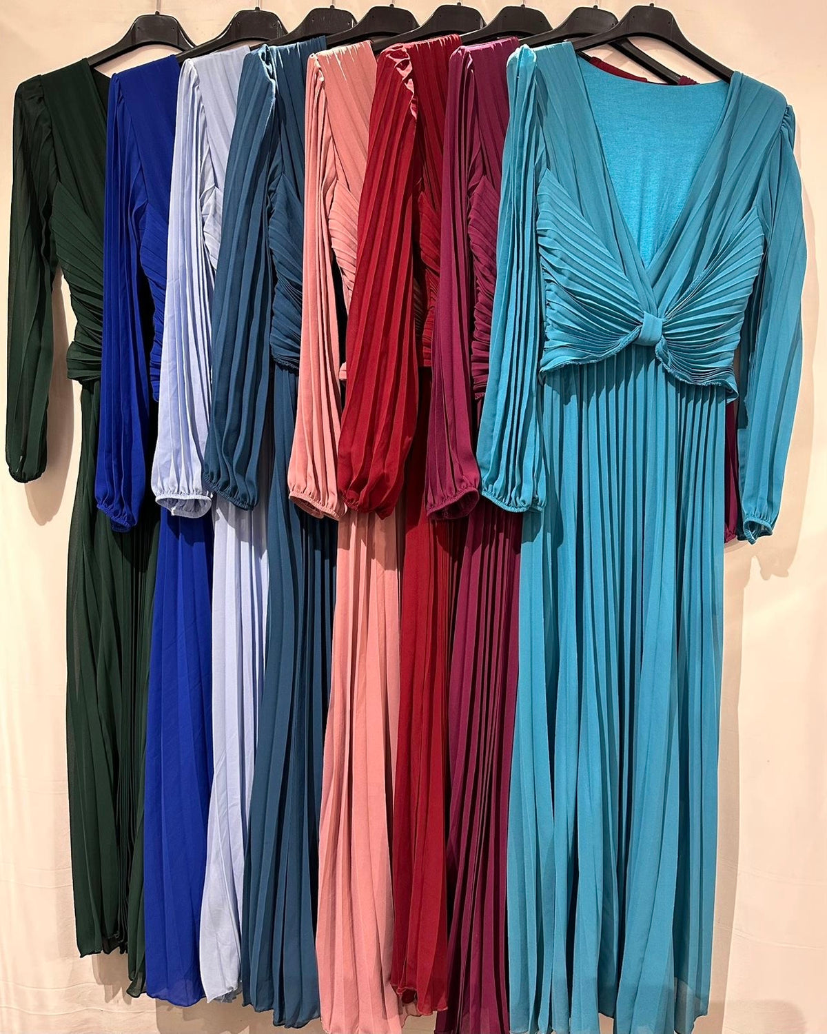Amélia - Vestido maxi justo com mangas compridas